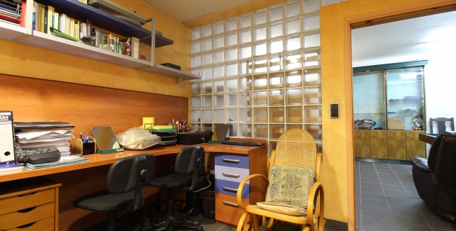 CASA UNIFAMILIAR AMB HABITATGE EN UNA SOLA PLANTA, PRIVACITAT I VISTES A LA ZONA DE PALAU - GIRONA