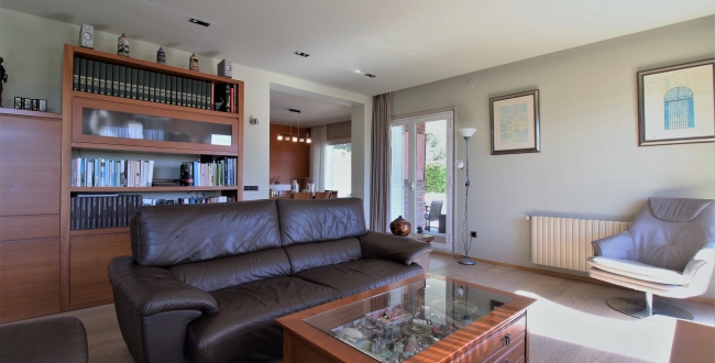 CASA UNIFAMILIAR AMB HABITATGE EN UNA SOLA PLANTA, PRIVACITAT I VISTES A LA ZONA DE PALAU - GIRONA