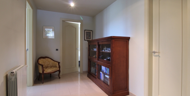 CASA UNIFAMILIAR AMB HABITATGE EN UNA SOLA PLANTA, PRIVACITAT I VISTES A LA ZONA DE PALAU - GIRONA