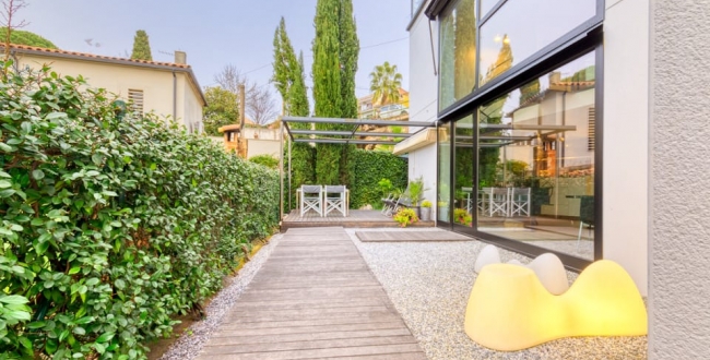 FANTÀSTIC PIS MOBLAT AMB ACABATS D'ALTA QUALITAT D'1 HABITACIÓ I JARDÍ PRIVAT AL BARRI VELL DE GIRONA