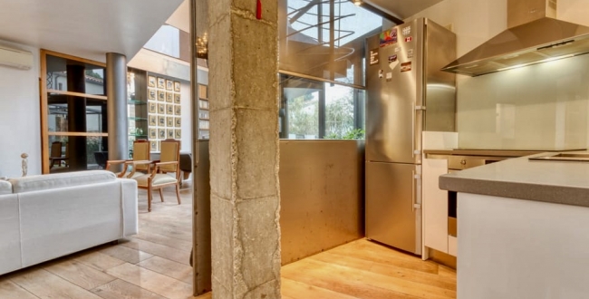 FANTÀSTIC PIS MOBLAT AMB ACABATS D'ALTA QUALITAT D'1 HABITACIÓ I JARDÍ PRIVAT AL BARRI VELL DE GIRONA