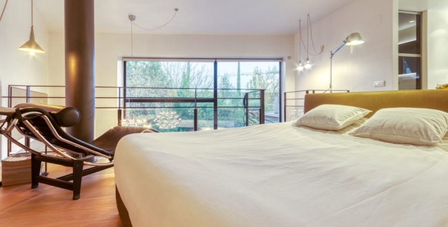 FANTÀSTIC PIS MOBLAT AMB ACABATS D'ALTA QUALITAT D'1 HABITACIÓ I JARDÍ PRIVAT AL BARRI VELL DE GIRONA