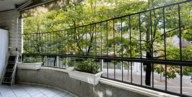 APPARTEMENT AVEC 4 CHAMBRES ET STOCKAGE INCLUS DANS UNE ZONE PIÉTONNE DANS LE QUARTIER DEVESA À GIRONA