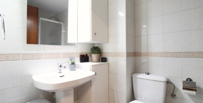 APPARTEMENT AVEC 4 CHAMBRES ET STOCKAGE INCLUS DANS UNE ZONE PIÉTONNE DANS LE QUARTIER DEVESA À GIRONA