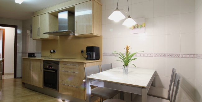 APPARTEMENT AVEC 4 CHAMBRES ET STOCKAGE INCLUS DANS UNE ZONE PIÉTONNE DANS LE QUARTIER DEVESA À GIRONA