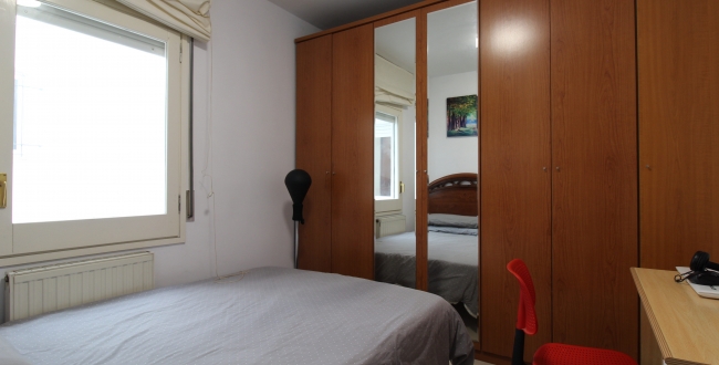 APPARTEMENT AVEC 4 CHAMBRES ET STOCKAGE INCLUS DANS UNE ZONE PIÉTONNE DANS LE QUARTIER DEVESA À GIRONA