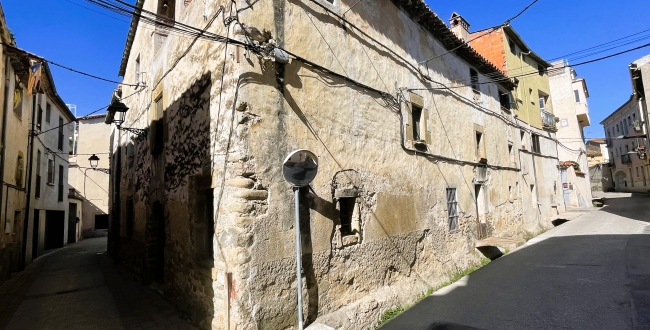 FANTÀSTICA MASIA DEL SEGLE XVI-XVIII PER REHABILITAR A LA CELLERA DE TER