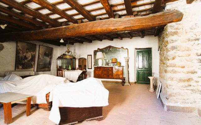 FANTÀSTICA MASIA DEL SEGLE XVI-XVIII PER REHABILITAR A LA CELLERA DE TER