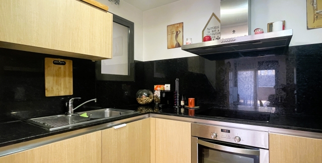 PIS DE 3 HABITACIONS AMB TERRASSA DE 70M2 A SANTA EUGÈNIA - GIRONA