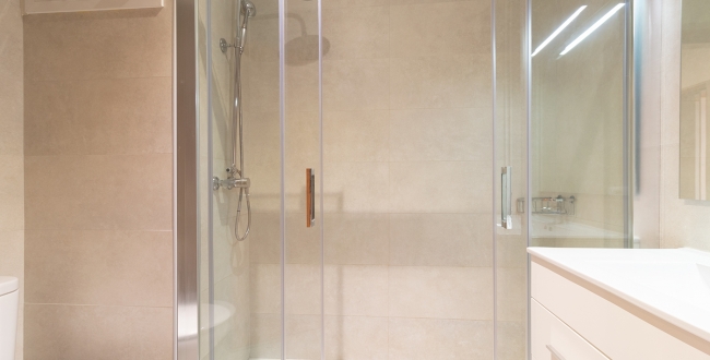 PIS AMB 4 HABITACIONS DOBLES I MENJADOR AMPLI AMB LLAR DE FOC A ST. NARCIS - GIRONA