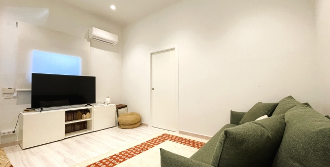 CASA UNIFAMILIAR D'OBRA VISTA REFORMADA AMB PISCINA