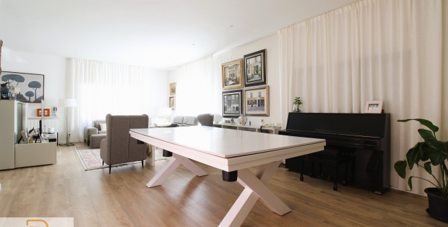 CASA UNIFAMILIAR D'OBRA VISTA REFORMADA AMB PISCINA