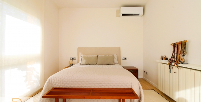 CASA UNIFAMILIAR D'OBRA VISTA REFORMADA AMB PISCINA