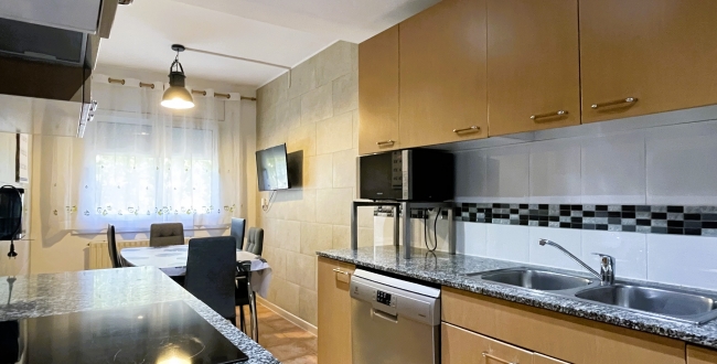 PIS DE 3 HABITACIONS I PÀRQUING INCLÒS A FONTAJAU