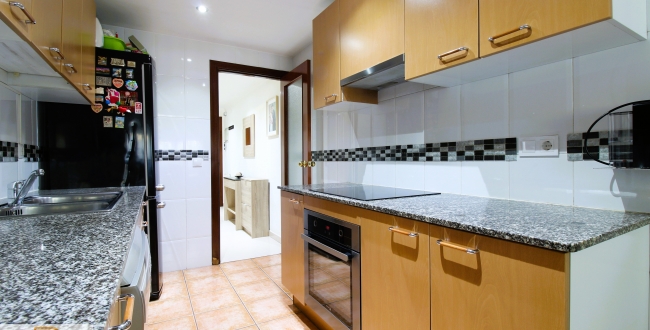 PIS DE 3 HABITACIONS I PÀRQUING INCLÒS A FONTAJAU