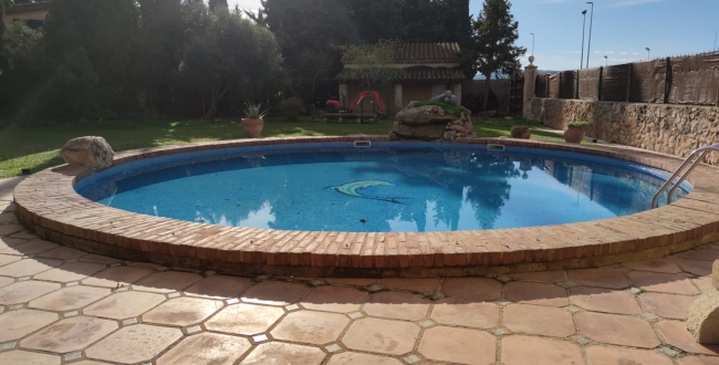 MASIA ORIGINÀRIA DEL SEGLE XIV - XV EN PERFECTE ESTAT DE CONSERVACIÓ A VILADAMAT