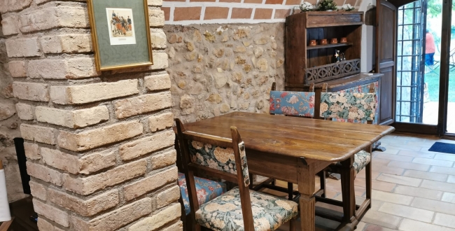 MASIA ORIGINÀRIA DEL SEGLE XIV - XV EN PERFECTE ESTAT DE CONSERVACIÓ A VILADAMAT