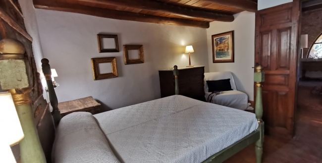 MASIA ORIGINÀRIA DEL SEGLE XIV - XV EN PERFECTE ESTAT DE CONSERVACIÓ A VILADAMAT