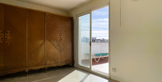 ÀTIC DE GRANS DIMENSIONS I AMB TERRASSES A L'EIXAMPLE NORD GIRONA