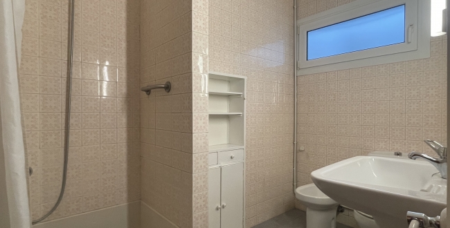 ÀTIC DE GRANS DIMENSIONS I AMB TERRASSES A L'EIXAMPLE NORD GIRONA