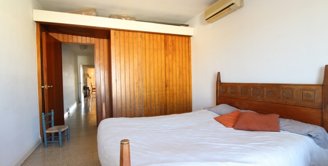 ÀTIC DE GRANS DIMENSIONS I AMB TERRASSES A L'EIXAMPLE NORD GIRONA