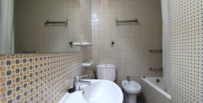 ÀTIC DE GRANS DIMENSIONS I AMB TERRASSES A L'EIXAMPLE NORD GIRONA