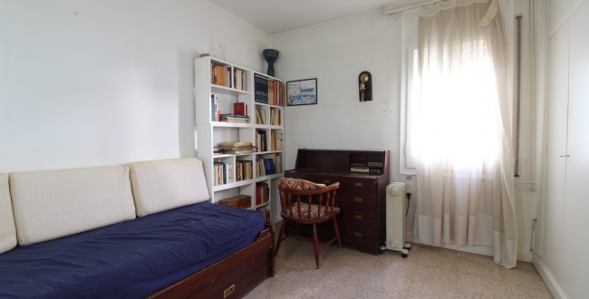 ÀTIC DE GRANS DIMENSIONS I AMB TERRASSES A L'EIXAMPLE NORD GIRONA