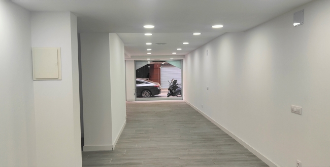 LOCAL COMERCIAL REFORMAT EN VENDA A ST. NARCIS - GIRONA