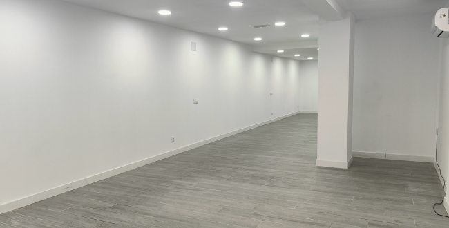 LOCAL COMERCIAL REFORMAT EN VENDA A ST. NARCIS - GIRONA