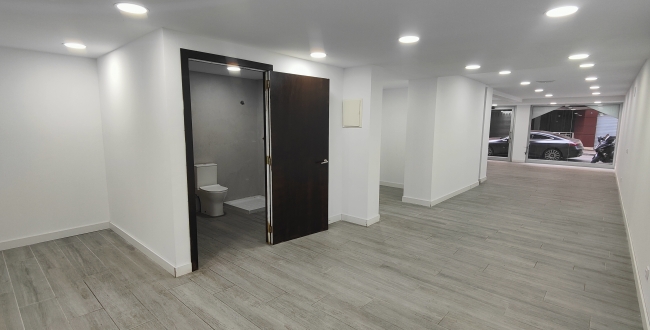 LOCAL COMERCIAL REFORMAT EN VENDA A ST. NARCIS - GIRONA