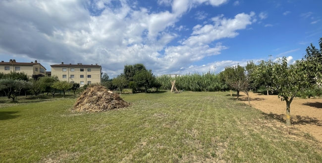 PARCEL.LA DE 1459M2 EN UNA ZONA MOLT TRANQUIL·LA DE BORDILS (GIRONA)