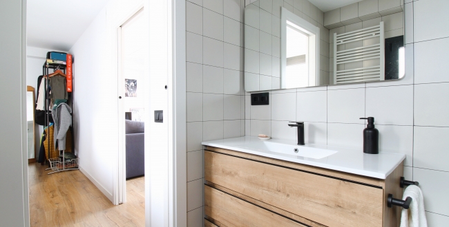 ÀTIC REFORMAT D'1 HABITACIÓ I TERRASSA A L'EIXAMPLE NORD DE GIRONA - LLOGUER DE TEMPORADA