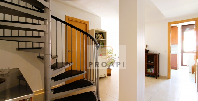 DÚPLEX 3 HABITACIONS EIXAMPLE SUD GIRONA