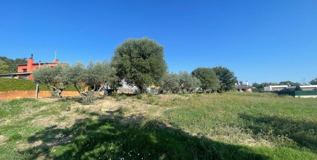PARCEL·LA 680 M2 EN CELRÀ