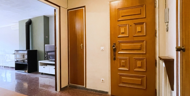 PIS ESPAIÒS DE 4 HABITACIONS AMB PQ I TRASTER A GIRONA