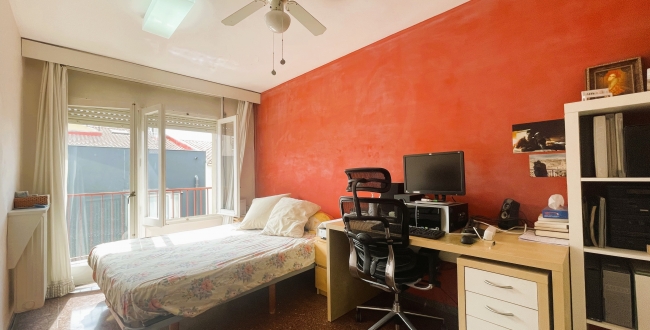 PIS ESPAIÒS DE 4 HABITACIONS AMB PQ I TRASTER A GIRONA