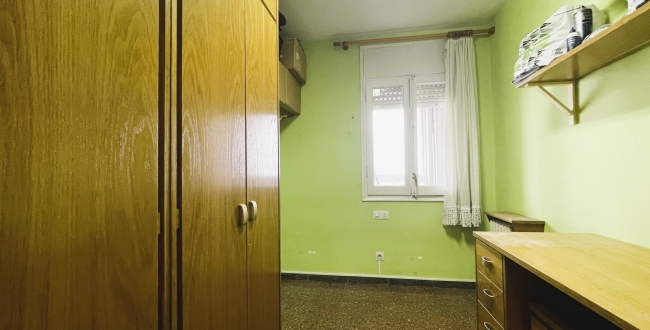 PIS ESPAIÒS DE 4 HABITACIONS AMB PQ I TRASTER A GIRONA