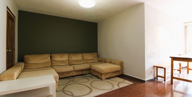 PIS ESPAIÒS DE 4 HABITACIONS AMB PQ I TRASTER A GIRONA