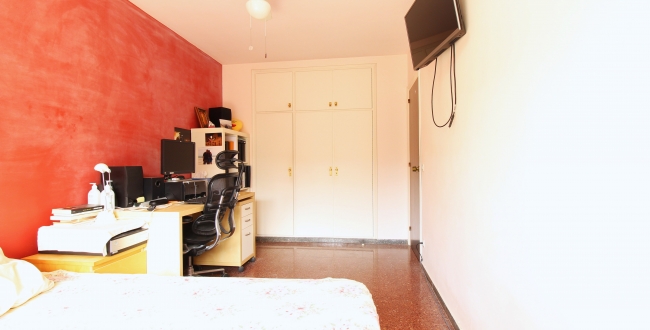 PIS ESPAIÒS DE 4 HABITACIONS AMB PQ I TRASTER A GIRONA