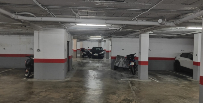 PÀRQUING PER A COTXE PETIT UBICAT AL BARRI DE  MONTILIVI - PERICOT - GIRONA