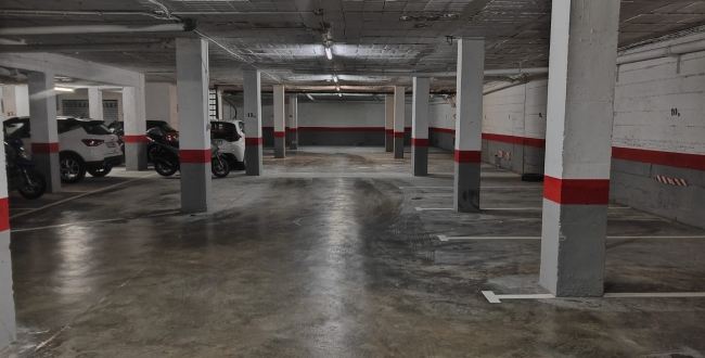 PÀRQUING PER A COTXE PETIT UBICAT AL BARRI DE  MONTILIVI - PERICOT - GIRONA