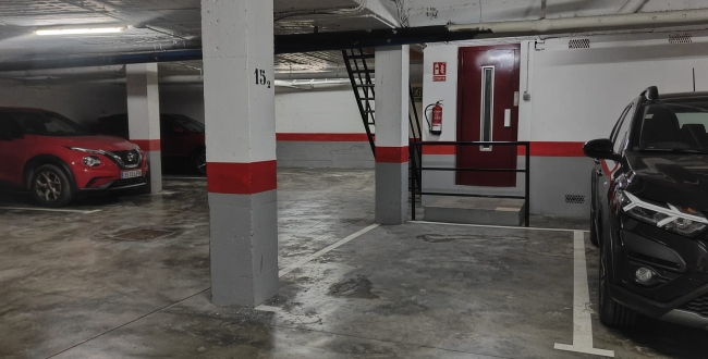 PÀRQUING PER A COTXE PETIT UBICAT AL BARRI DE  MONTILIVI - PERICOT - GIRONA