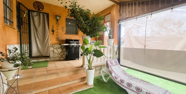 CASA UNIFAMILIAR DE 3 HABITACIONS A LA URBANITZACIÓ LA GOBA - VIDRERES