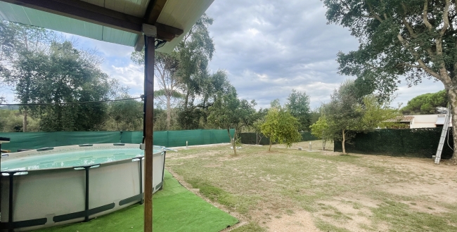 CASA UNIFAMILIAR DE 3 HABITACIONS A LA URBANITZACIÓ LA GOBA - VIDRERES