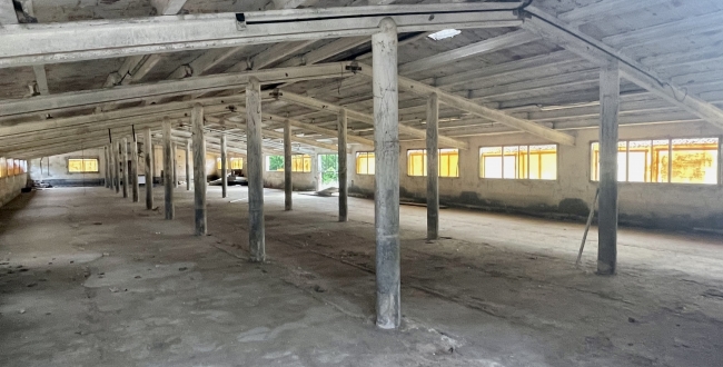 FINCA CATALOGADA COM A MASIA I INSTAL·LACIÓ RURAL AMB 10 HA DE TERRENY A BESCANÓ - GIRONA