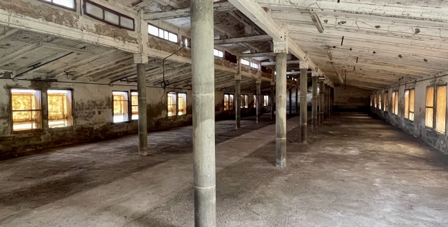 FINCA CATALOGADA COM A MASIA I INSTAL·LACIÓ RURAL AMB 10 HA DE TERRENY A BESCANÓ - GIRONA