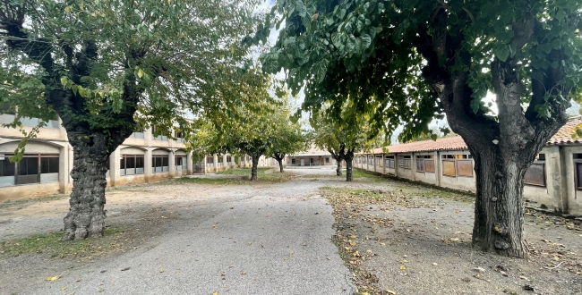 FINCA CATALOGADA COM A MASIA I INSTAL·LACIÓ RURAL AMB 10 HA DE TERRENY A BESCANÓ - GIRONA