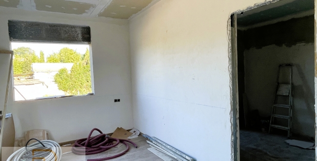 CASA D’OBRA NOVA A SILS AMB JARDÍ I PISCINA