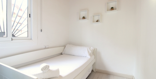 PIS REFORMAT DE 2 HABITACIONS AMB LLICÈNCIA TURÍSTICA A GIRONA