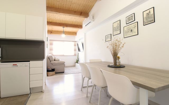 PIS REFORMAT DE 2 HABITACIONS AMB LLICÈNCIA TURÍSTICA A GIRONA